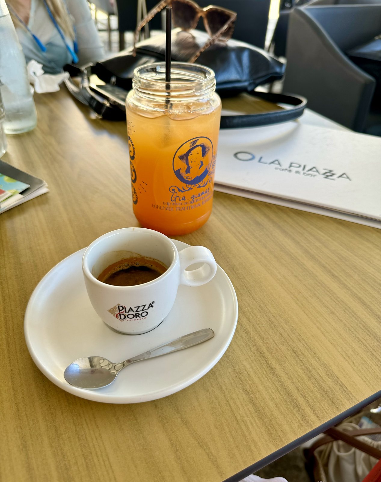 La Piazza Cafe and Bar