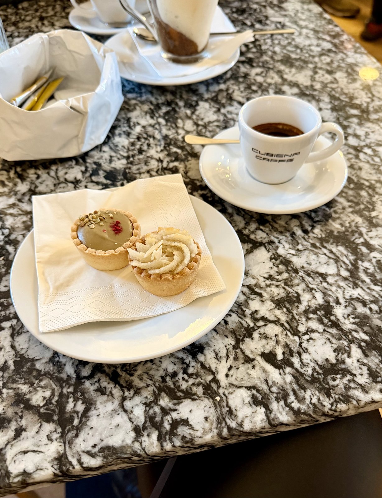 CAFFE LOBZY