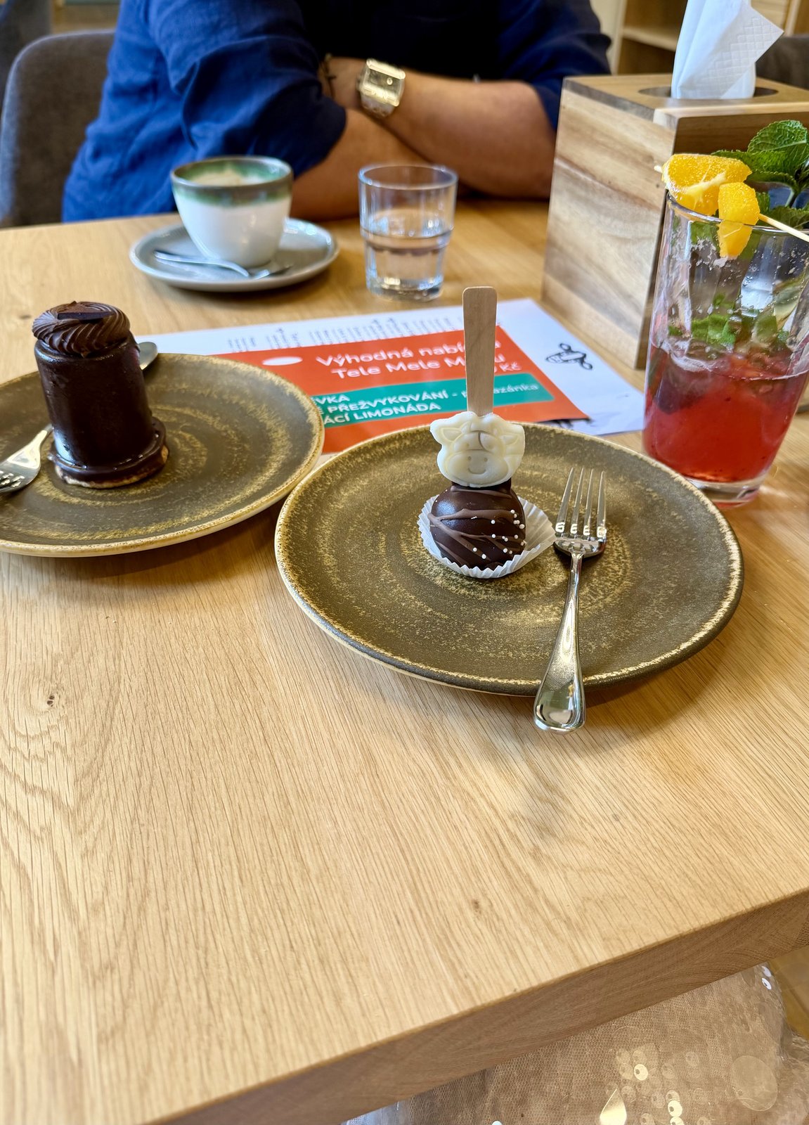 Tele mele Bistro