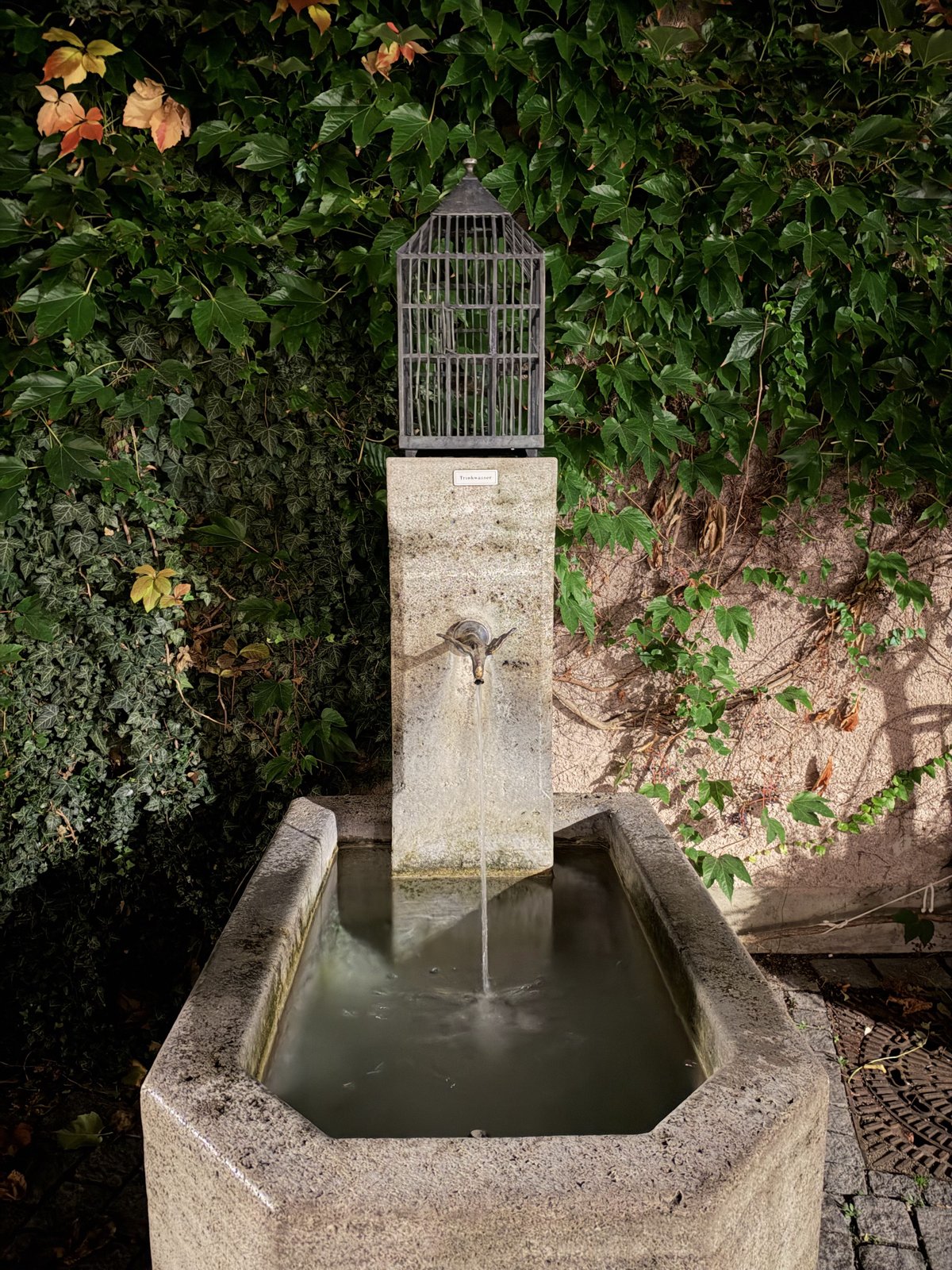 Vogelbrunnen