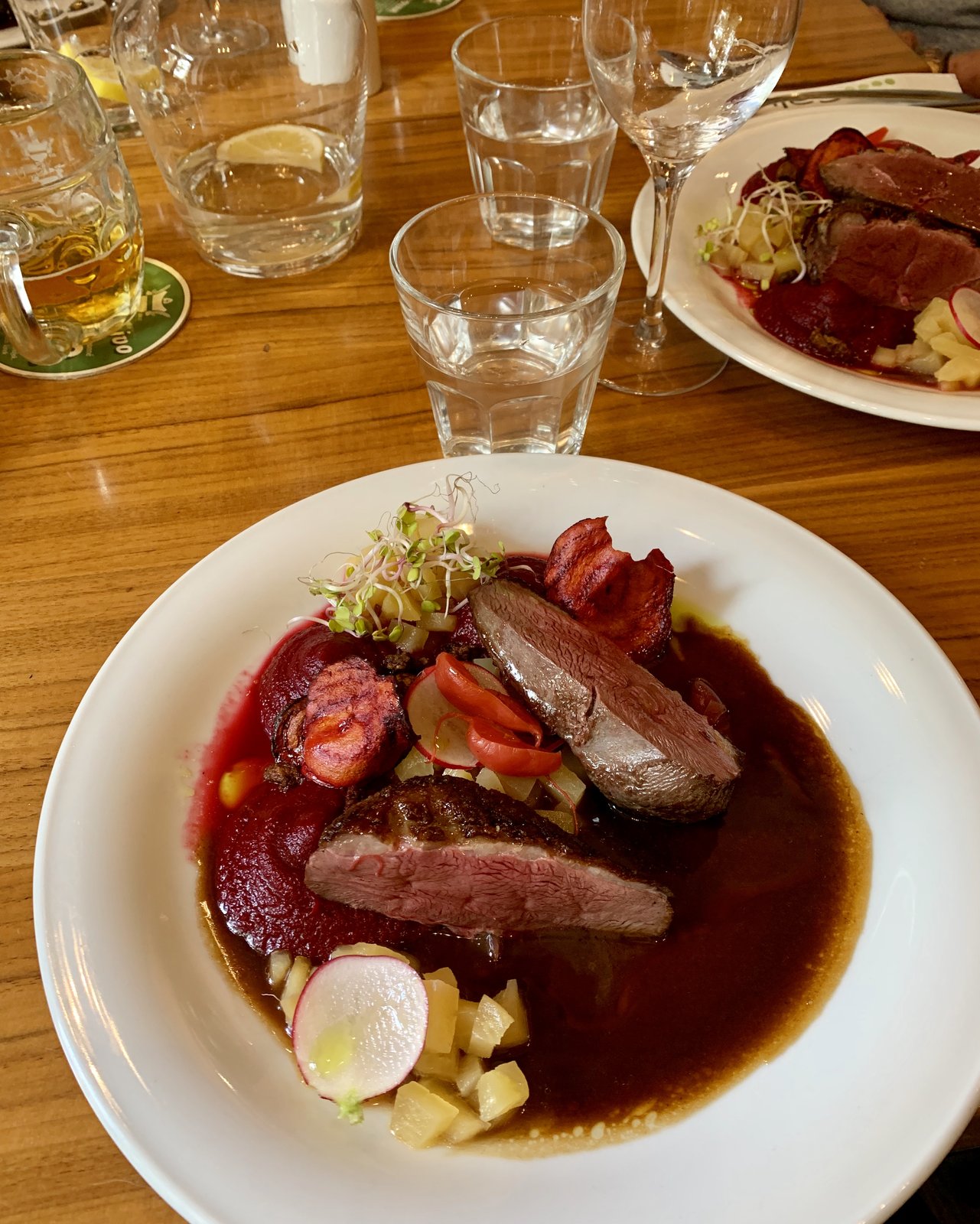Salut Restaurant