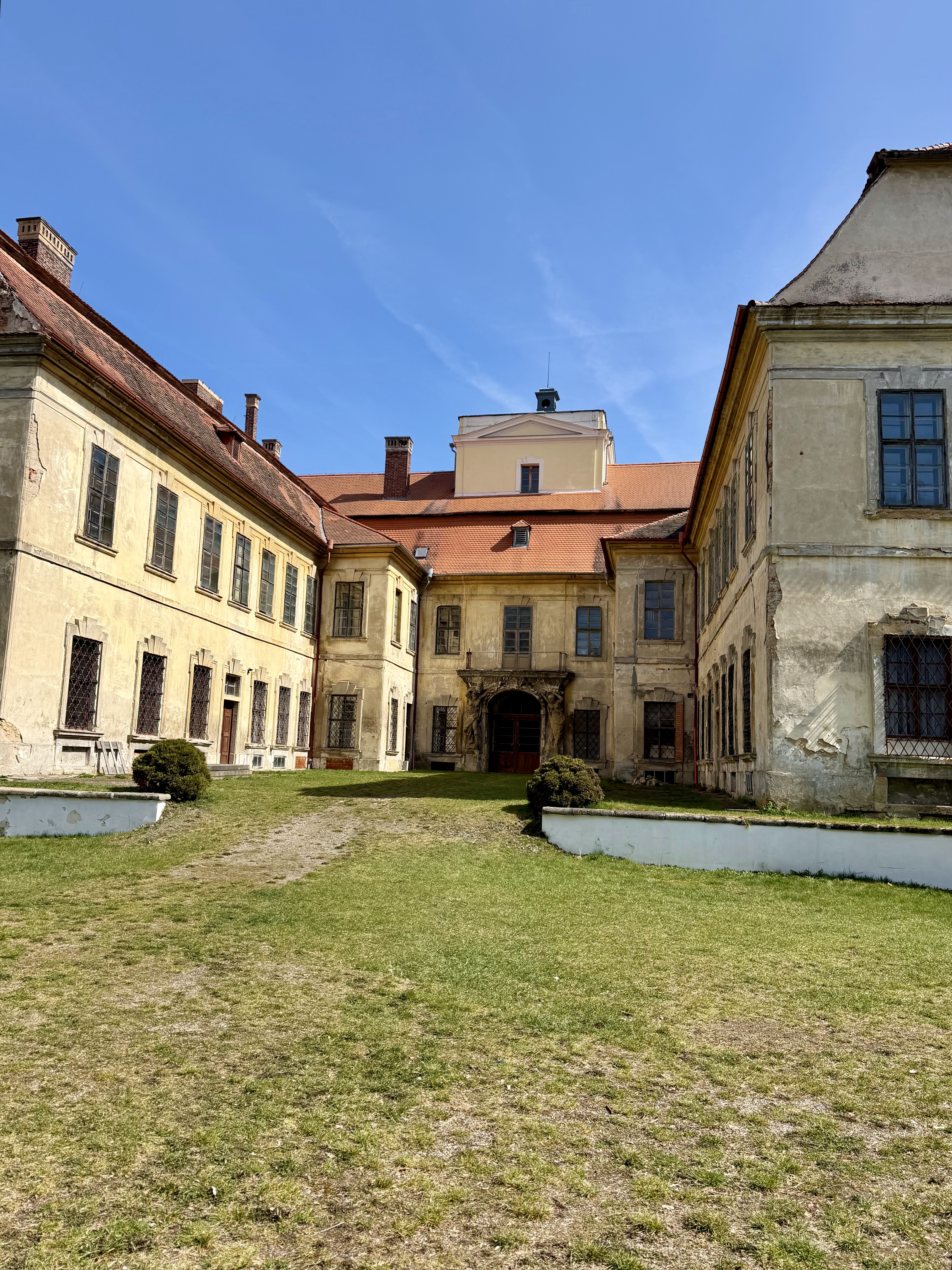 Zámek a park Křimice